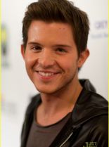 Simon Curtis