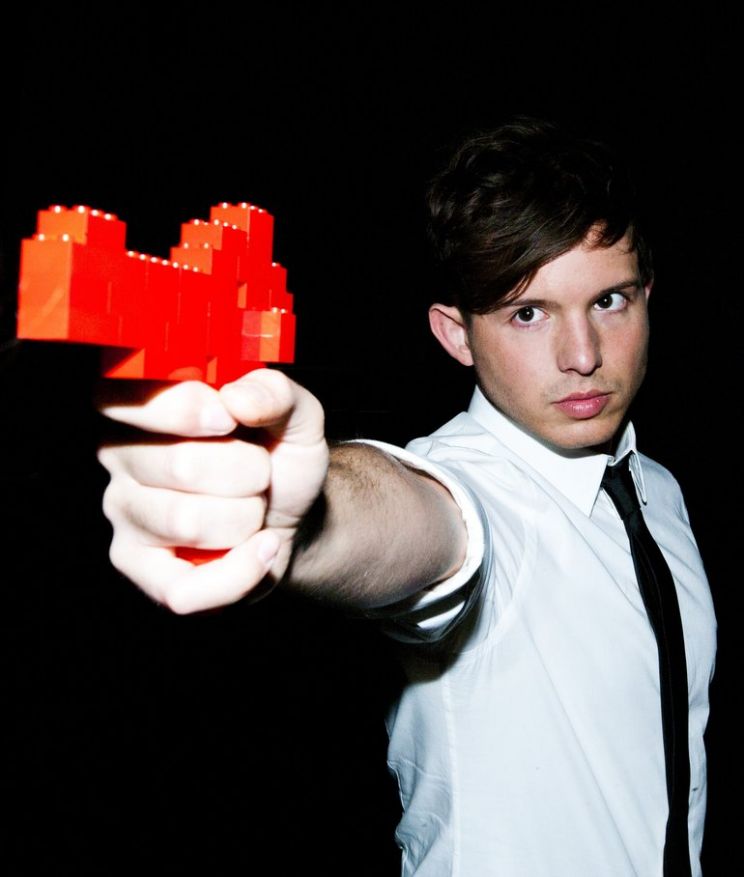 Simon Curtis