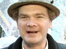 Simon Farnaby