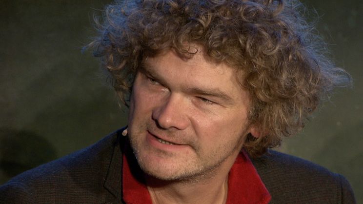 Simon Farnaby