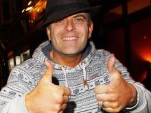 Simon Gregson