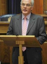 Simon Hayes
