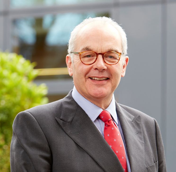 Simon Hayes