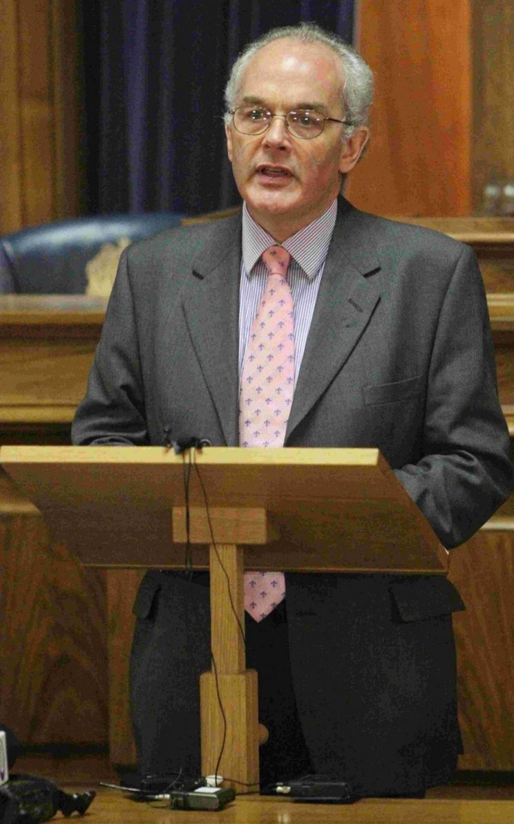 Simon Hayes
