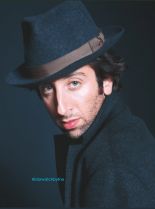 Simon Helberg