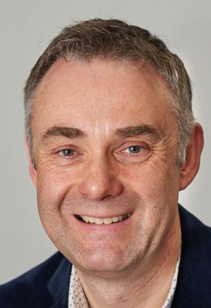 Simon Jones