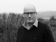 Simon Lowe