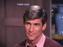 Simon MacCorkindale