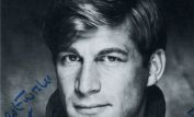 Simon MacCorkindale