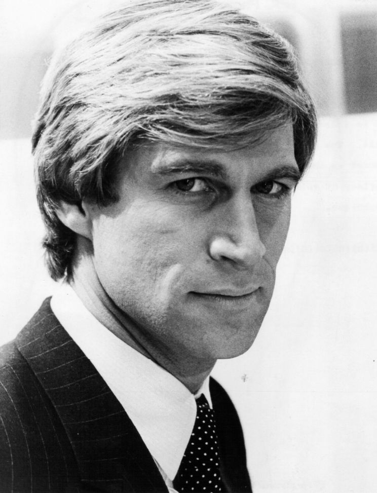 Simon MacCorkindale