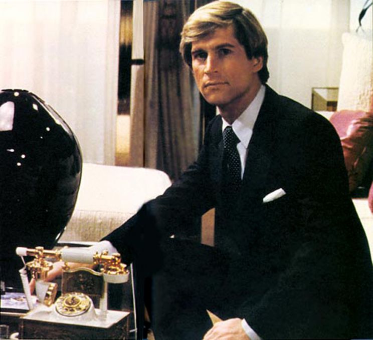 Simon MacCorkindale