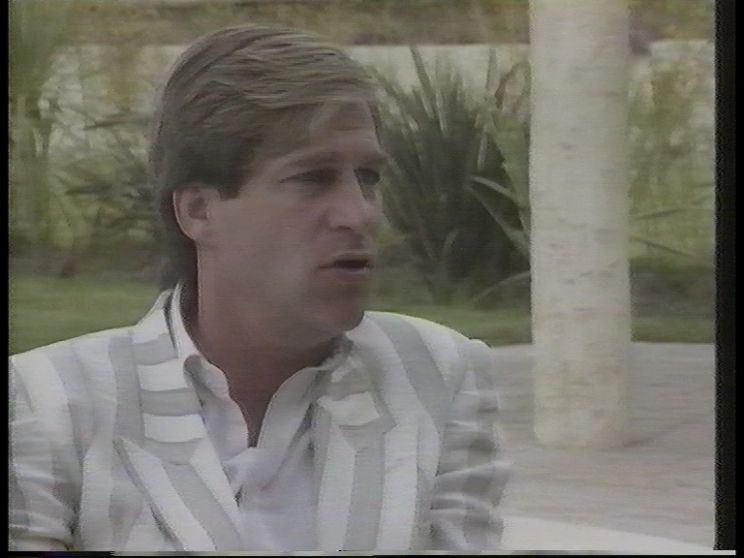 Simon MacCorkindale