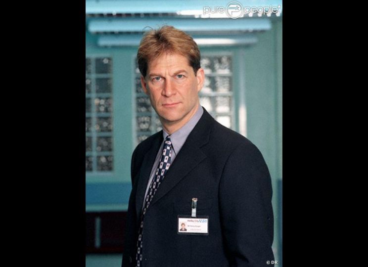 Simon MacCorkindale