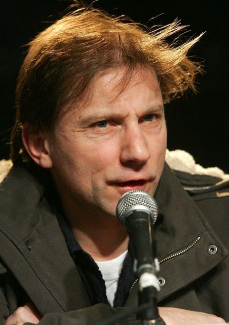 Simon McBurney