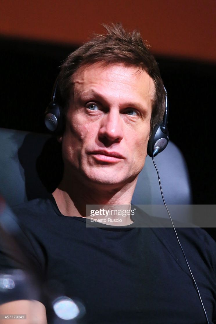 Simon Merrells