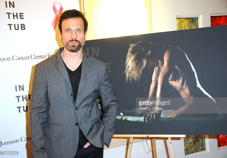 Simon Merrells