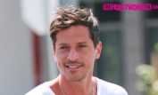 Simon Rex