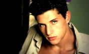 Simon Rex