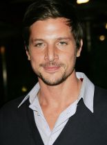 Simon Rex