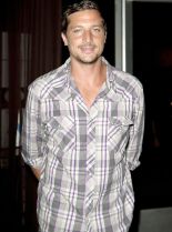 Simon Rex