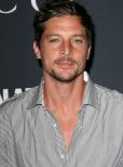 Simon Rex