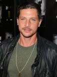 Simon Rex