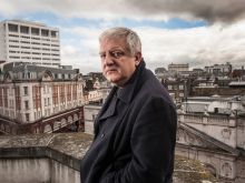 Simon Russell Beale