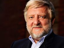 Simon Russell Beale