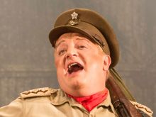Simon Russell Beale