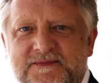 Simon Russell Beale