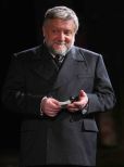 Simon Russell Beale