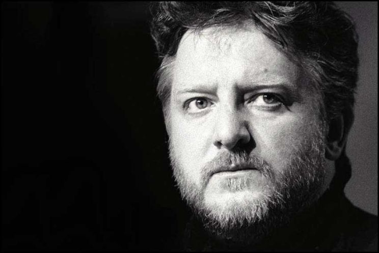 Simon Russell Beale