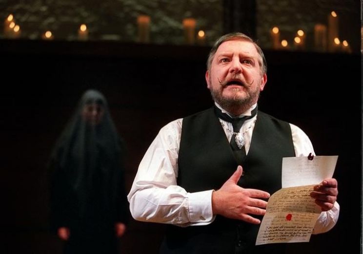 Simon Russell Beale