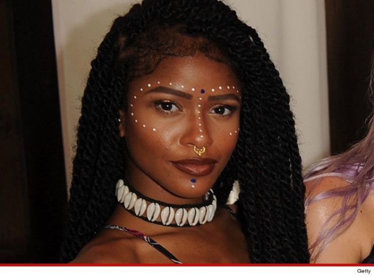 Simone Battle