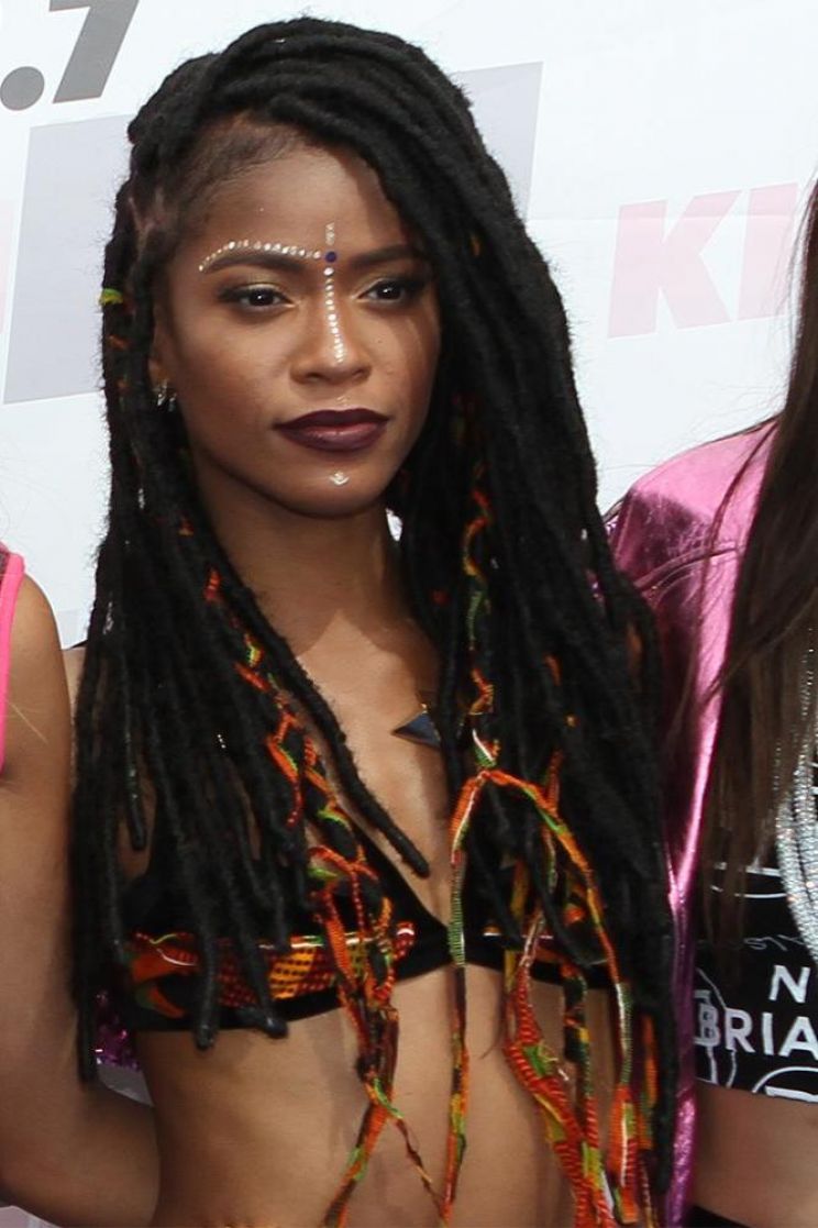 Simone Battle