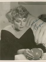 Simone Signoret photo