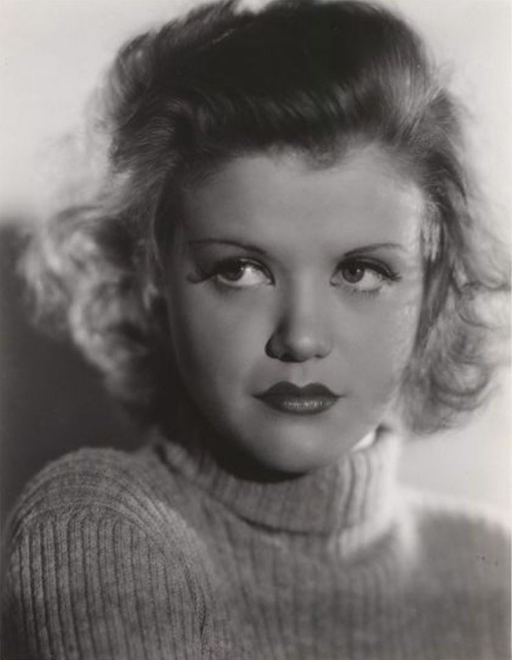 Simone Simon