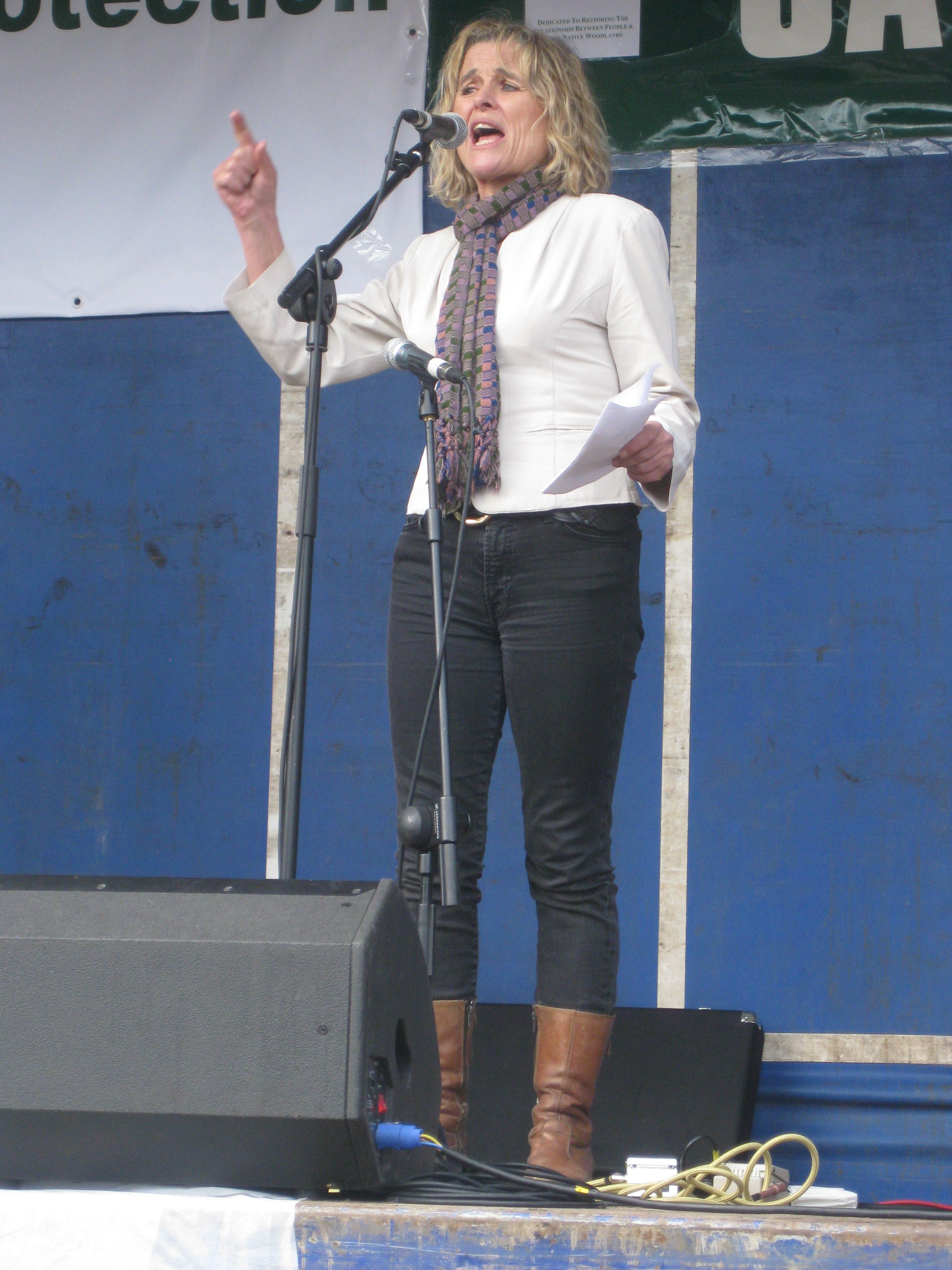 Pictures of Sinéad Cusack