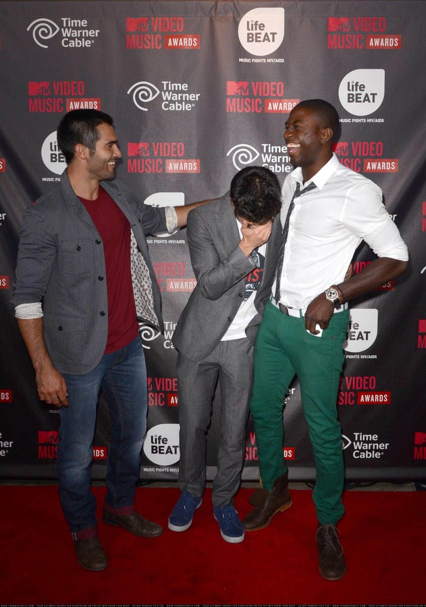 Pictures of Sinqua Walls