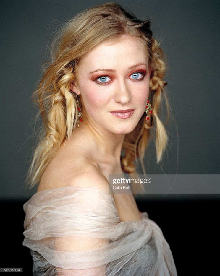 Siobhan Hewlett