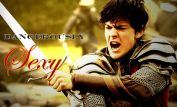 Skandar Keynes