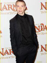 Skandar Keynes photo