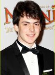 Skandar Keynes