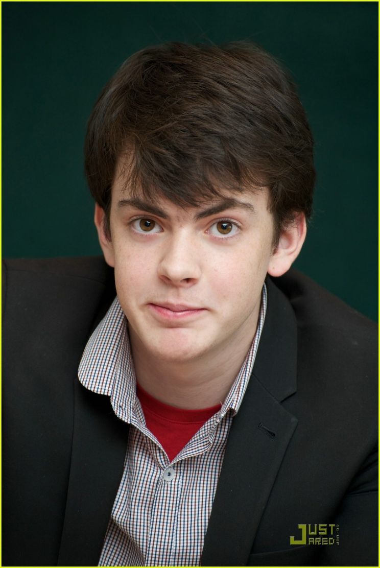 Skandar Keynes