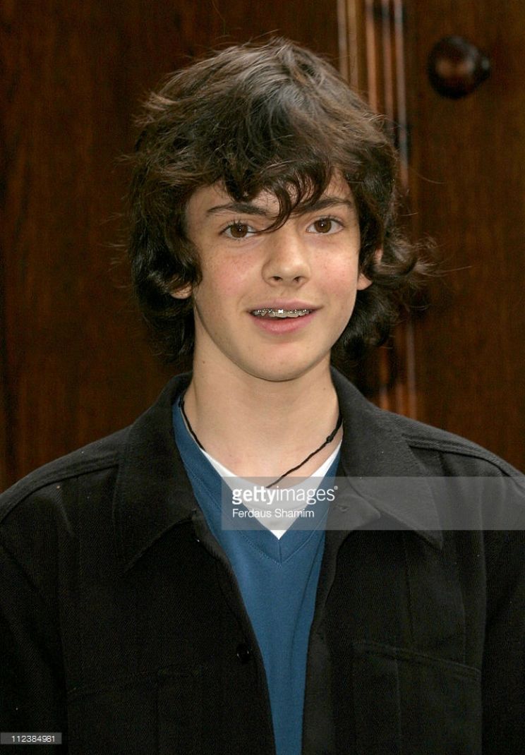 Skandar Keynes