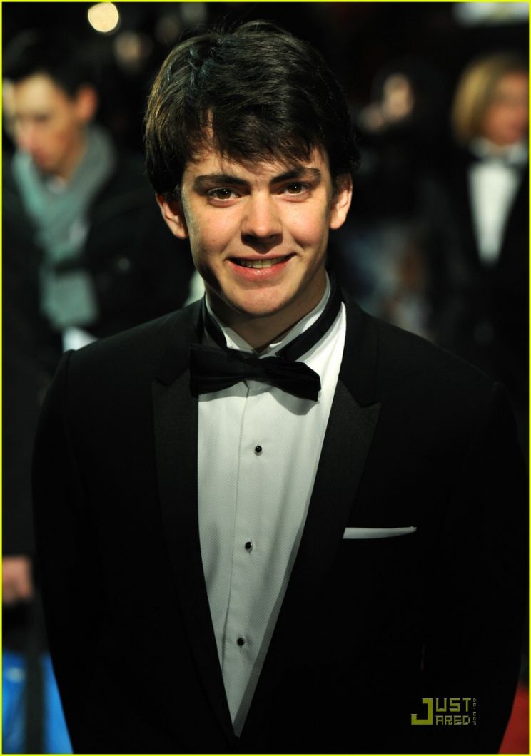 Skandar Keynes