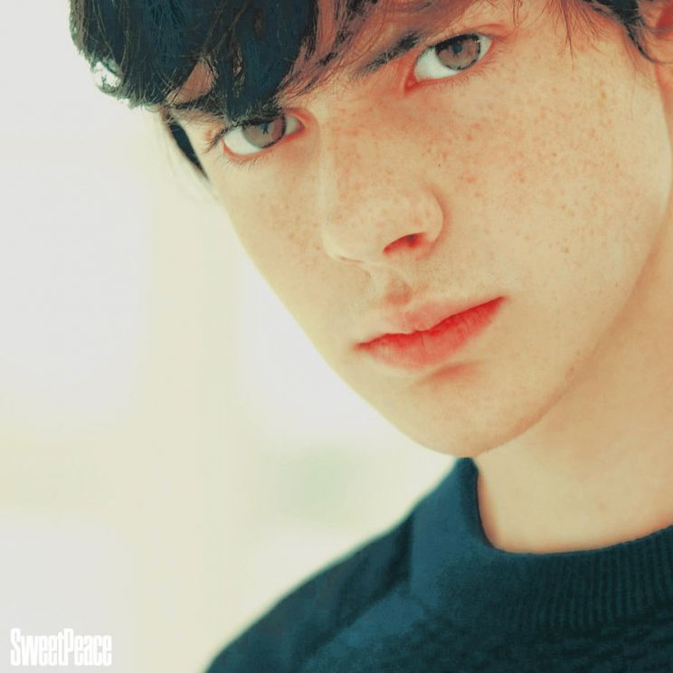 Skandar Keynes