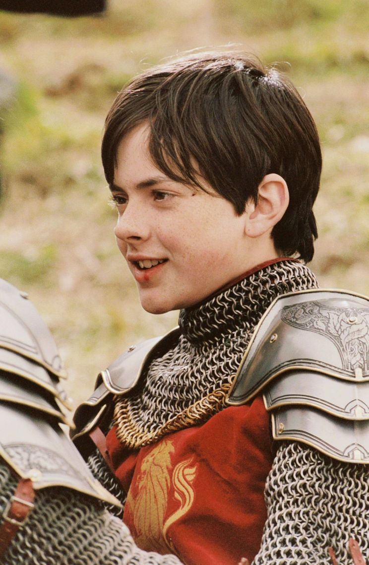 Skandar Keynes