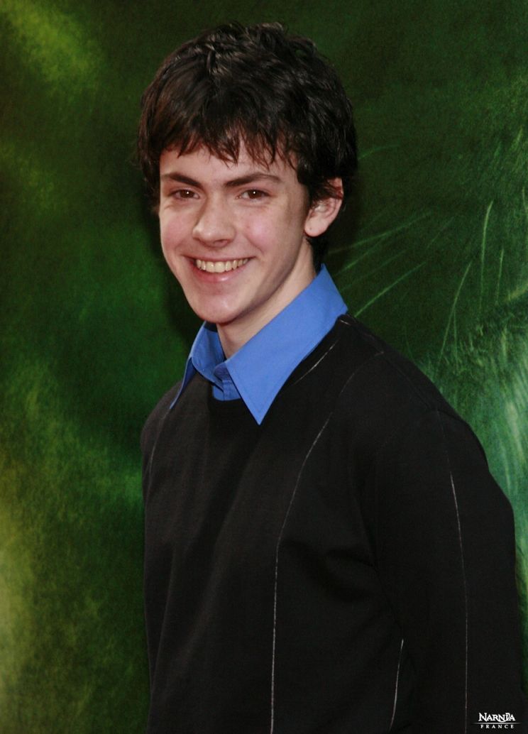 Skandar Keynes