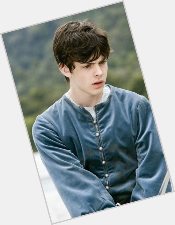 Skandar Keynes